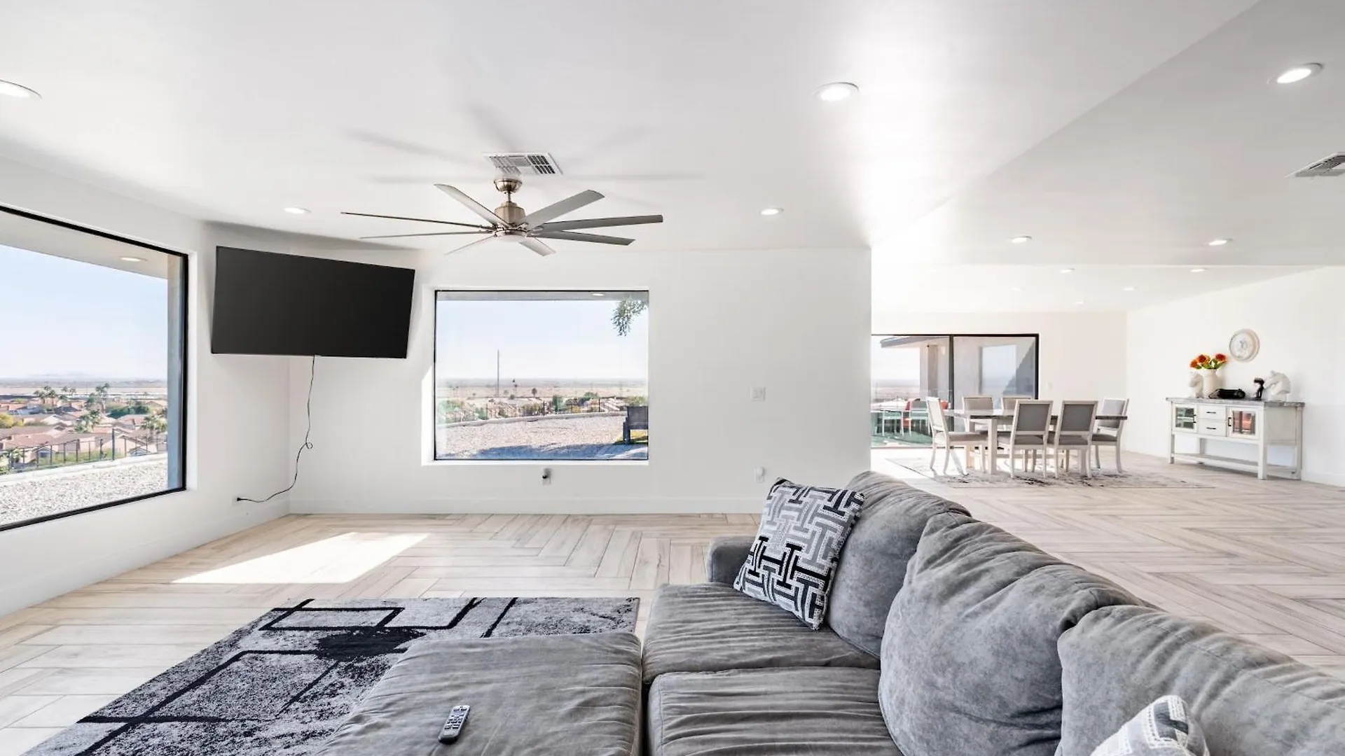 Holiday home Modern 4BR Escape with Mountain Views Villa Phoenix United States