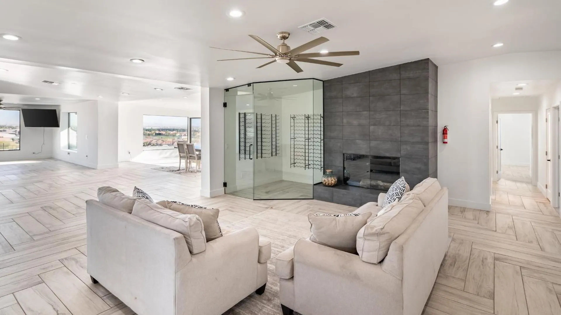 Modern 4BR Escape with Mountain Views Villa Phoenix United States